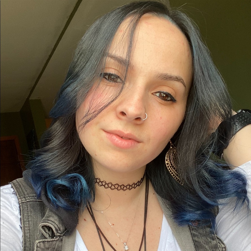 Meet your Posher, Anastasia